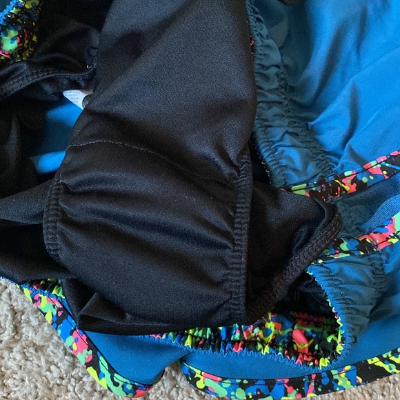 Nike Running Shorts - Picture 8 of 8